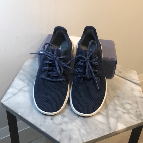 Allbirds Tree Runners - Picture 2 of 6